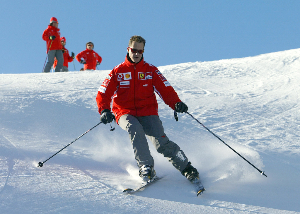 Michael Schumacher en enero de 2005. "Schumi" es gran fanático de los juegos en nieve. Foto AFP/Press Ferrari