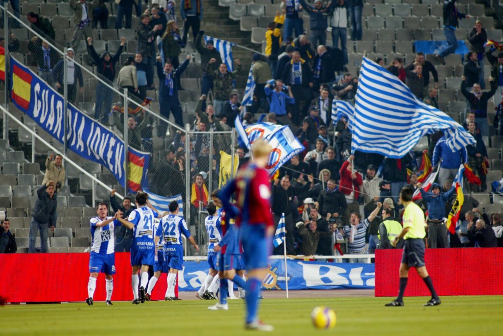 El Espanyol celebra un gol en su última victoria al Barcelona, en 2007. Foto Getty/B. Blanco
