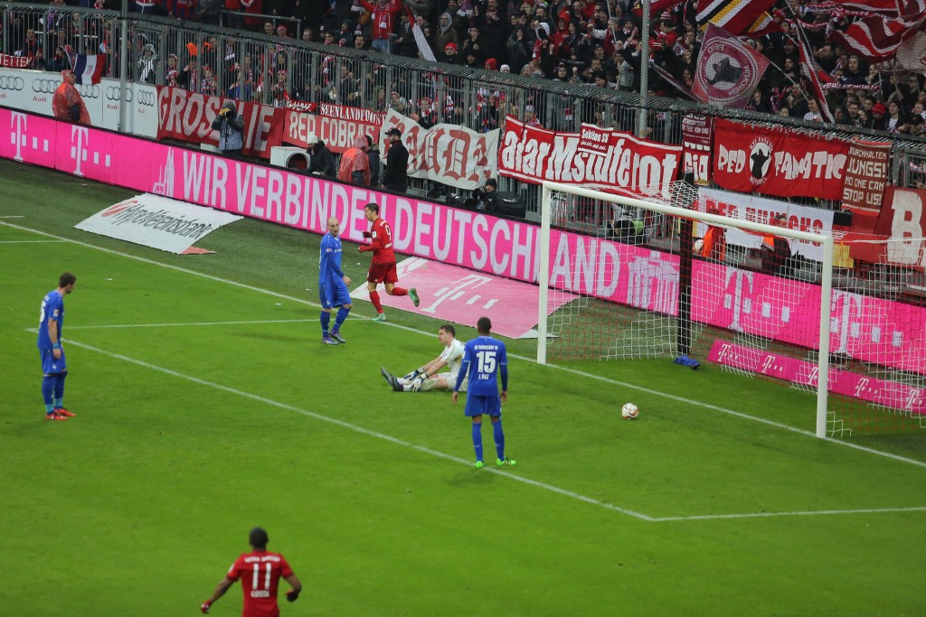 Gol de Robert Lewandowski a pase de Ribery que volvió con el Bayern. Foto FCB