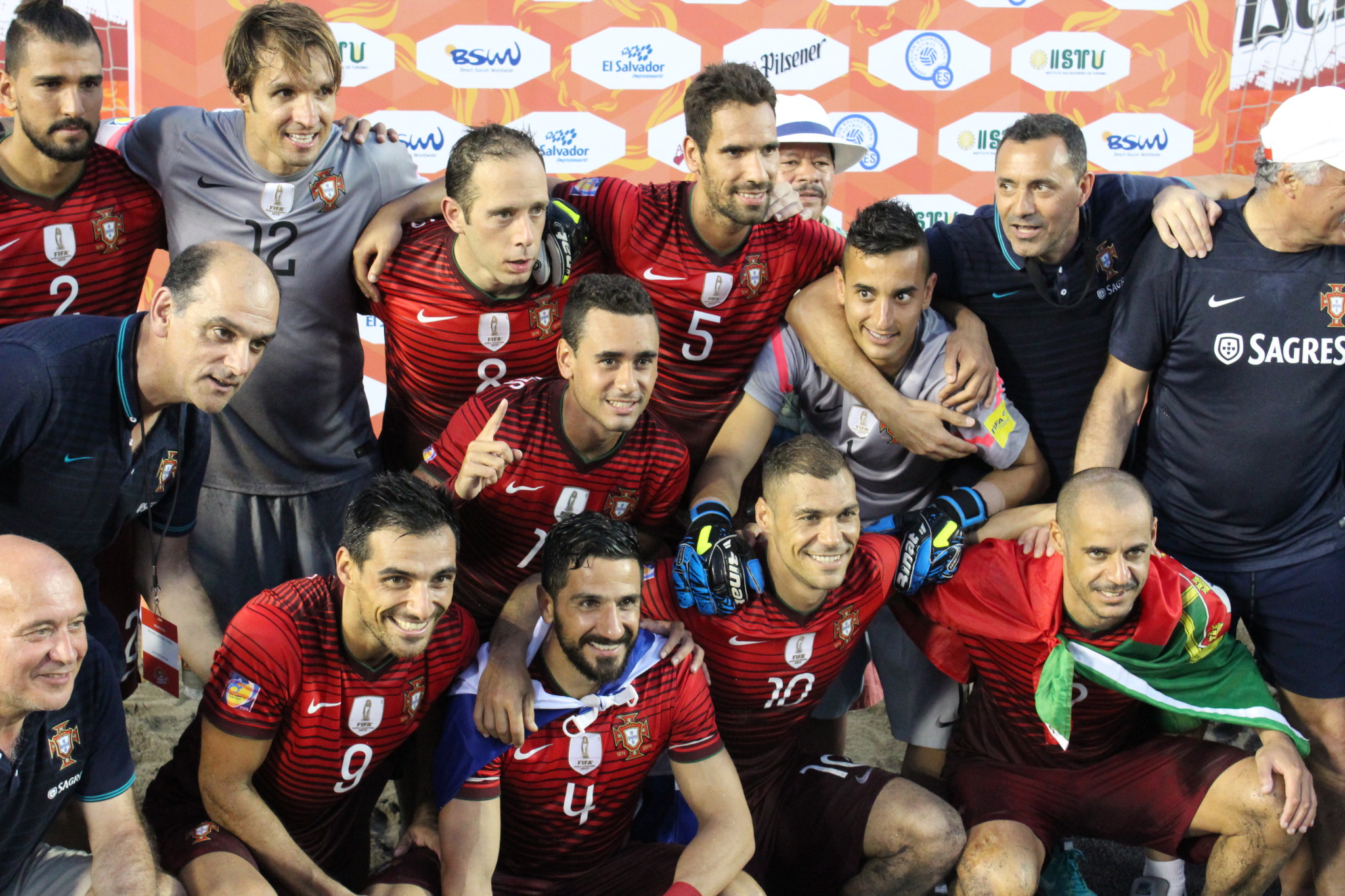 El Salvador no pudo con la campeona mundial Portugal en Fútbol de Playa