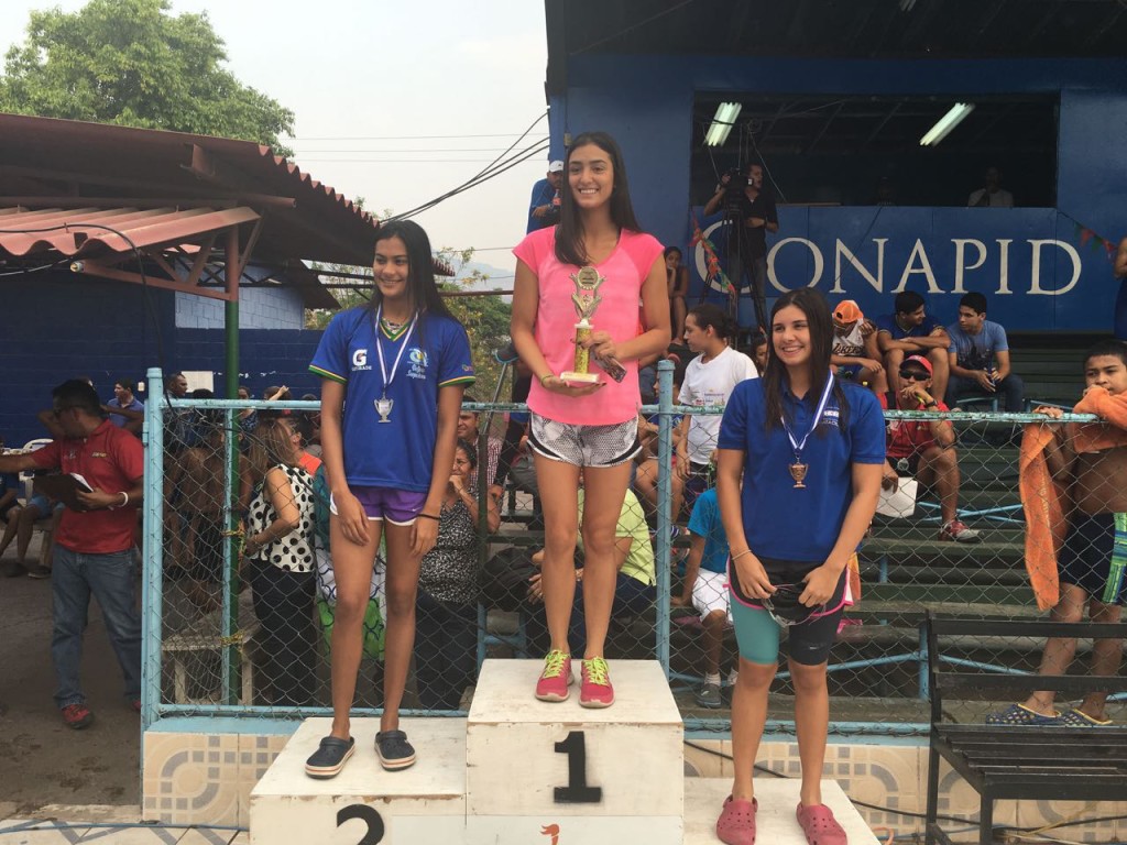 Ana Joselina Larios llegó primera, Carol Martinez segunda y Jane Martell en tercer lugar. Foto HSI/A. Fortín