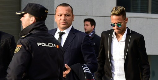Neymar es acusado de corrupción por la Fiscalía
