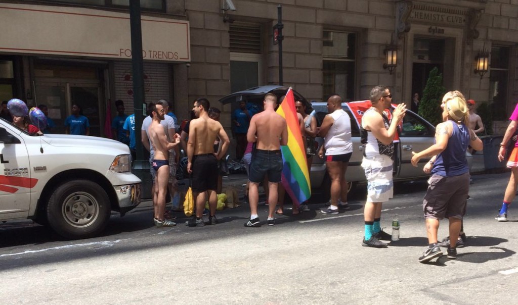 La ciudad de Nueva York y sus parades. Ese dia era el turno del orgullo gay. Foto HSI/C. Alvarez