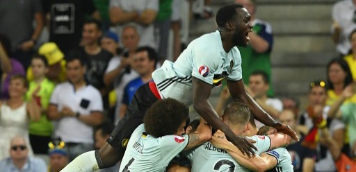 Bélgica jubila a Zlatan de la selección sueca y clasifica a octavos