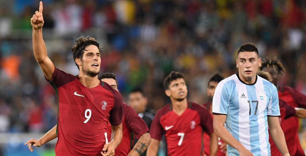 Argentina tropieza con Portugal; Brasil empató con Sudáfrica en su debut