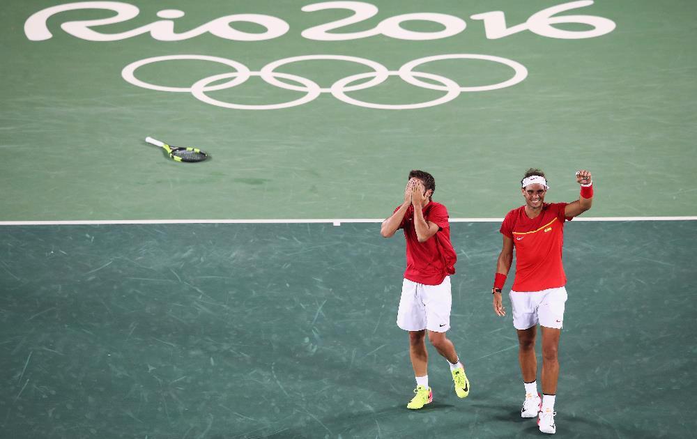 Rafa Nadal, junto a López, ganan oro en el doble del tenis de Rio 2016