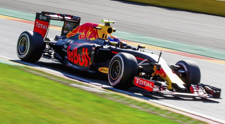 Los Red Bull de Verstappen y Ricciardo mandan en los libres de Bélgica