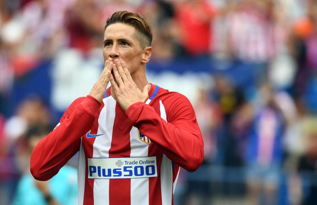 Fernando Torres, tras uno de sus goles al Sporting. Foto AFP