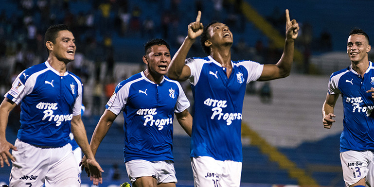 Honduras Progreso remonta de forma espectacular a los Pumas en la Concachampions