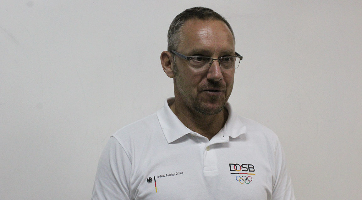 Ralf Iwan, del Comité Olímpico Alemán, dicta charla sobre Gestión Deportiva en Unitec