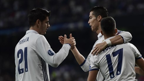 El Real Madrid golea sin sudar a un Legia que intentó ofender al campeón