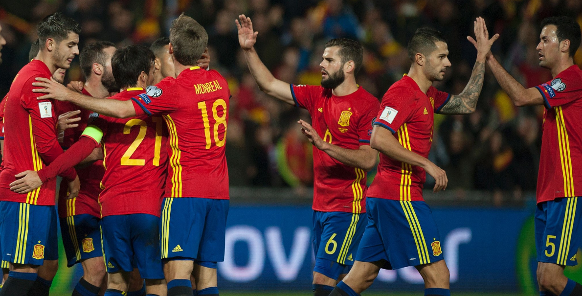 España goleó a Macedonia con un gran Vitolo en ataque