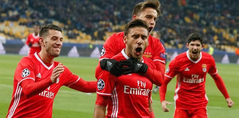 El Benfica vence al Dinamo de Kiev y se coloca colíder