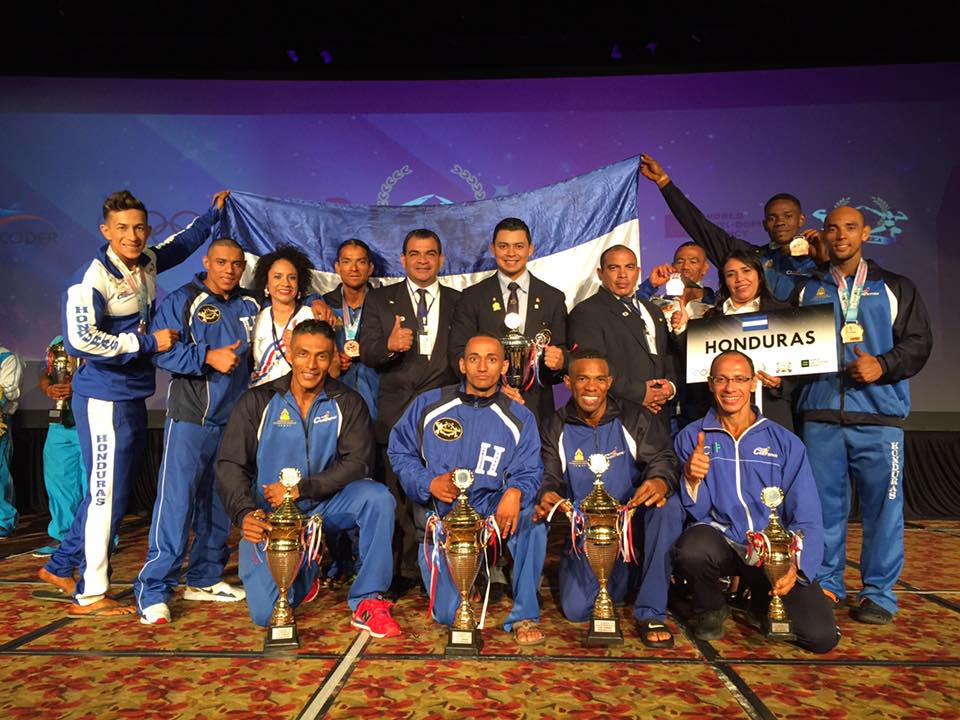 Honduras se trae el Bronce por equipos en Centroamericano de Fisicoculturismo