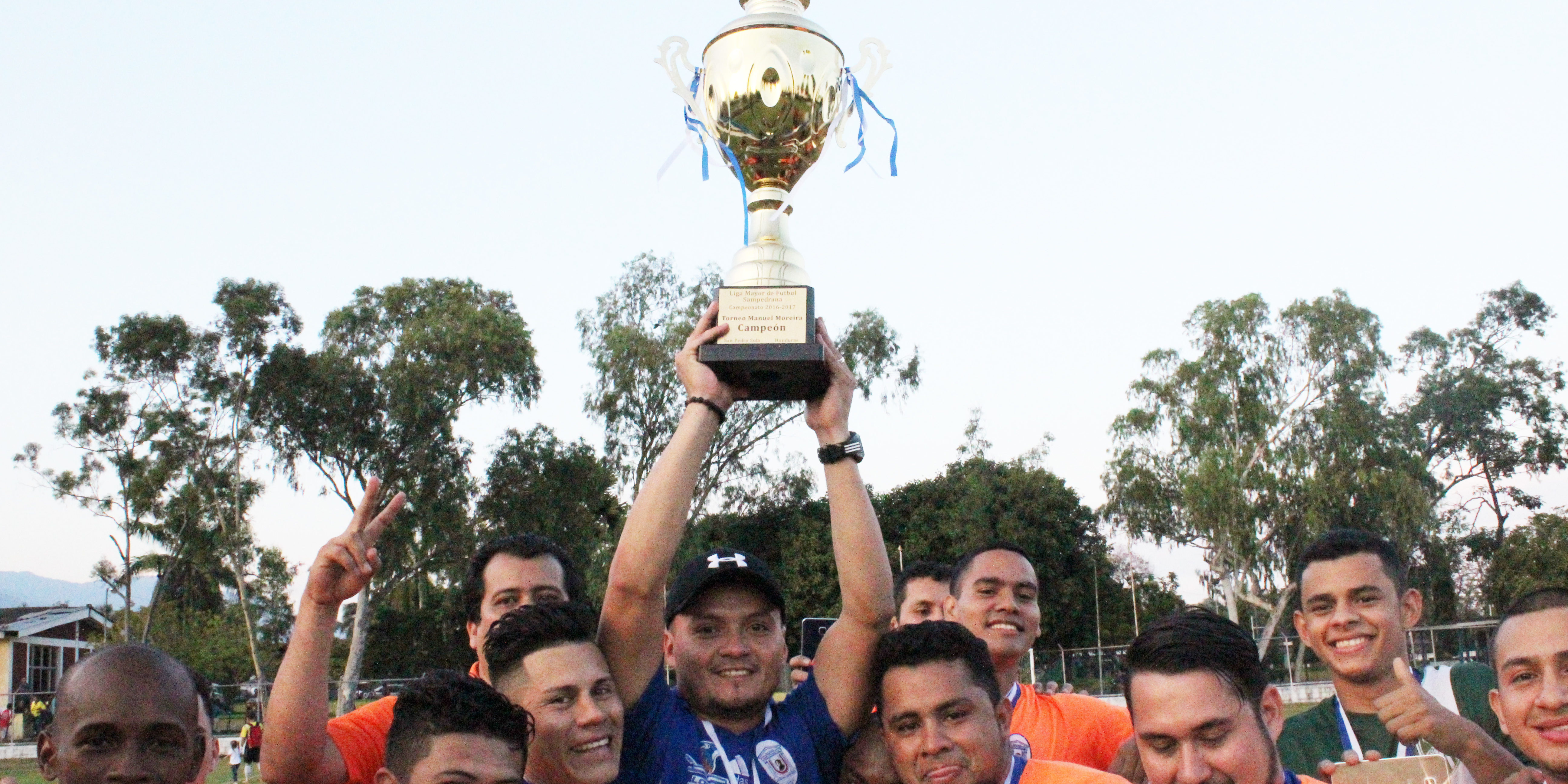 Lobos de la UPNFM se queda con el título de campeón de la Liga Mayor