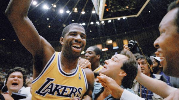 Los Lakers de Los Ángeles anunciaron a "Magic" Johnson como asesor
