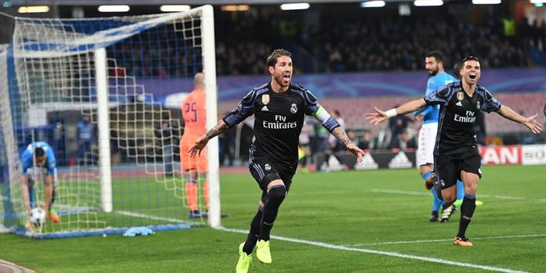 Sergio Ramos salva a un Madrid pálido ante un Nápoles ofensivo