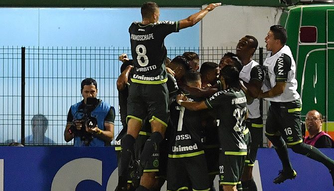Chapecoense vence al Atlético Nacional en la ida de la final de la Recopa