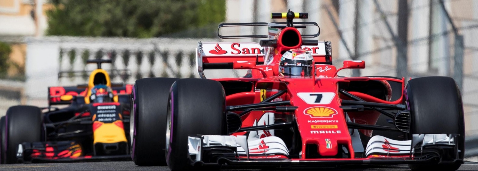 Ferrari domina Montecarlo. Kimi y Vettel primeros; Hamilton sale en la posición 14