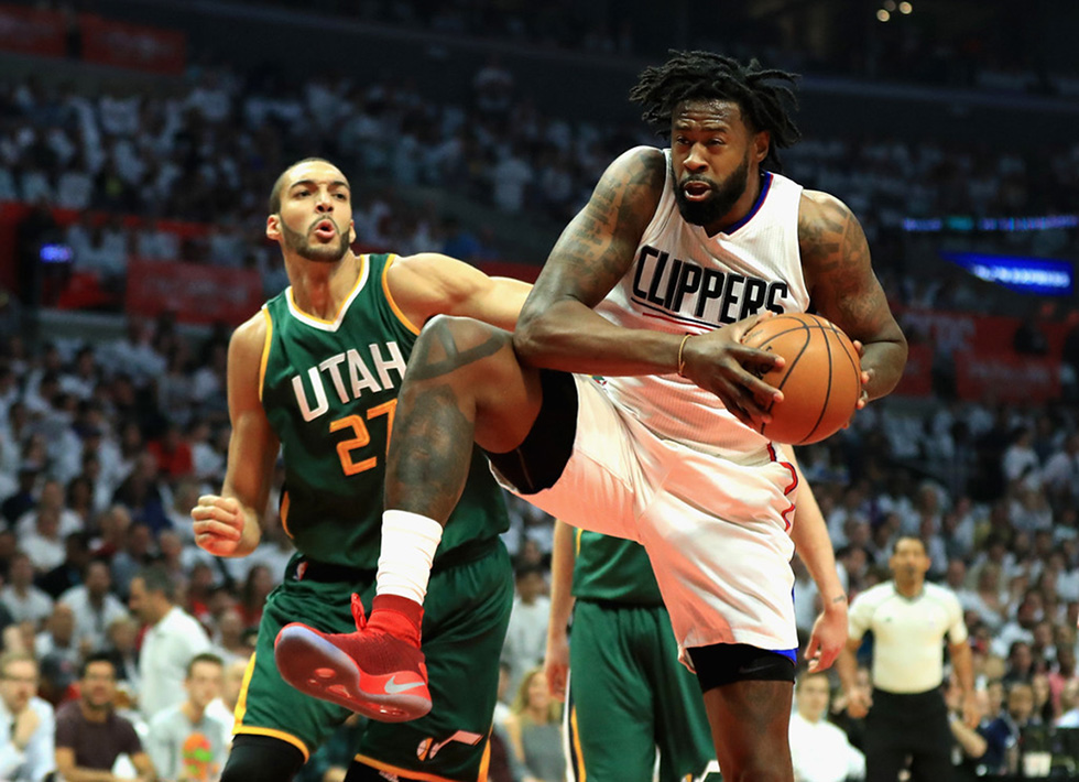 Los Jazz ganan a los Clippers y están en semis; los Celtics toman ventaja en la semifinal
