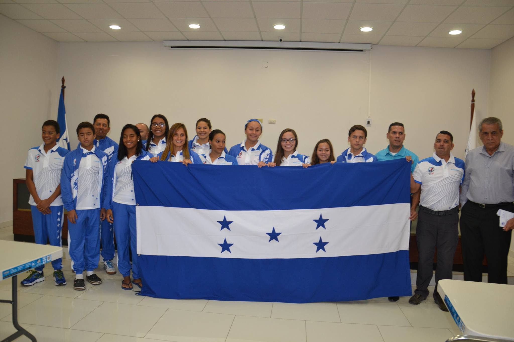 Delegación de Tegucigalpa completó Selección de Natación en el CCCAN