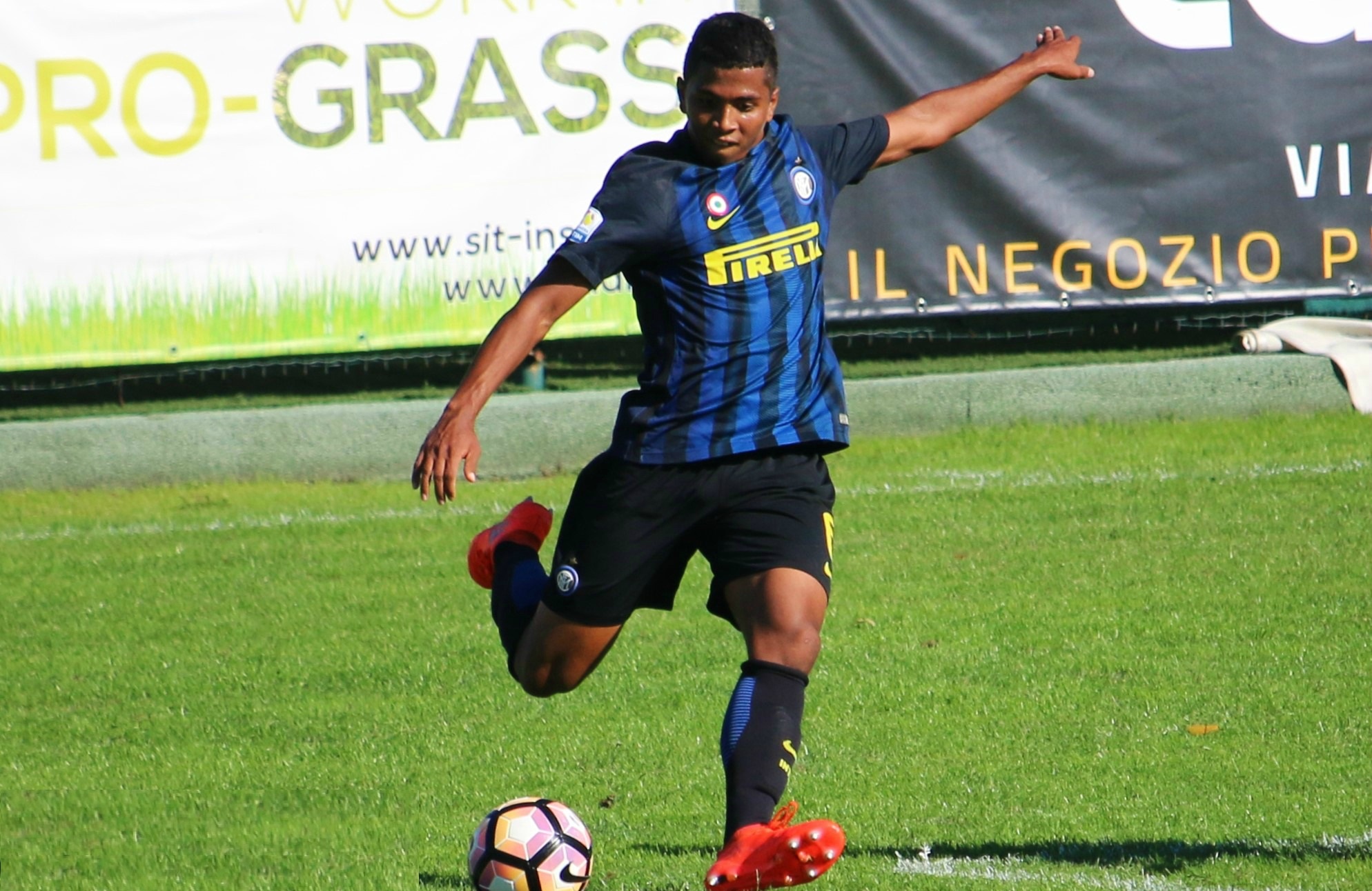 Rigoberto Rivas renuncia a la Copa Oro por una prueba en el Inter de Milán