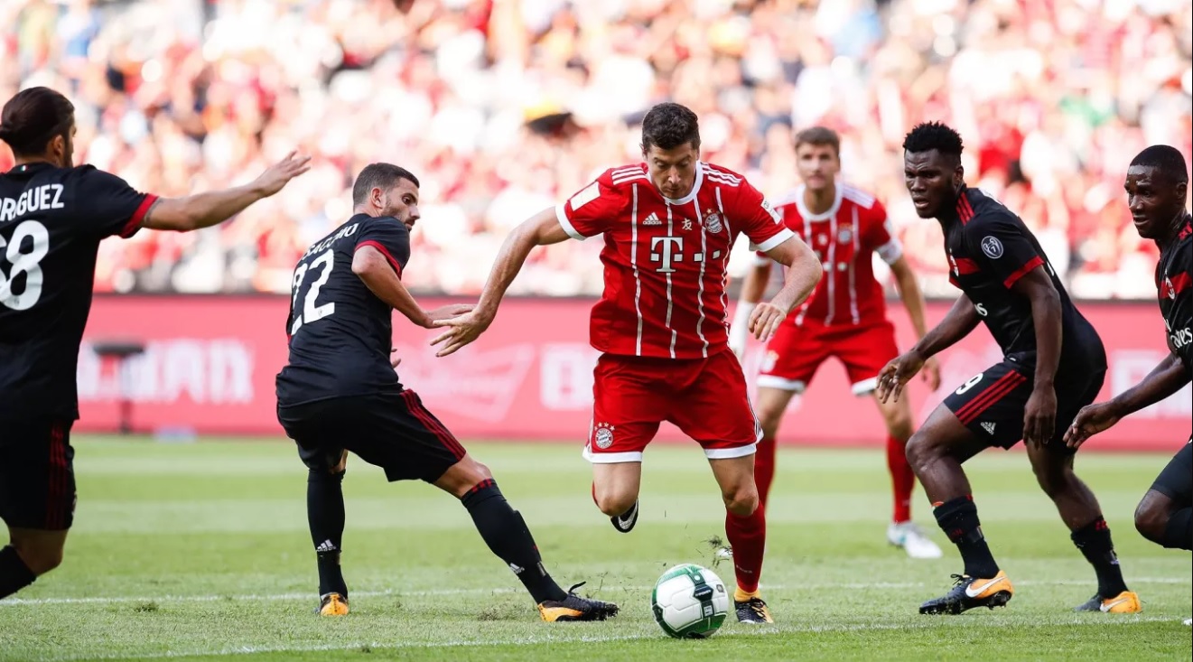 El nuevo AC MIlán hizo "pretzel" con el FC Bayern de Ancelotti