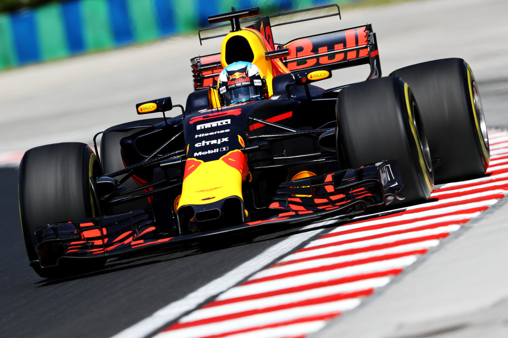 Daniel Ricciardo, dominador de las sesiones iniciales de Hungaroring