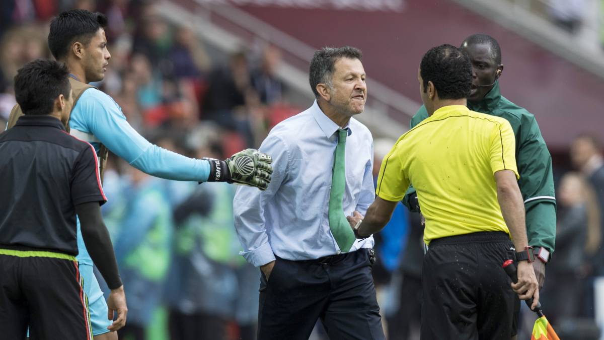 Juan Carlos Osorio queda fuera de la Copa Oro por sanción