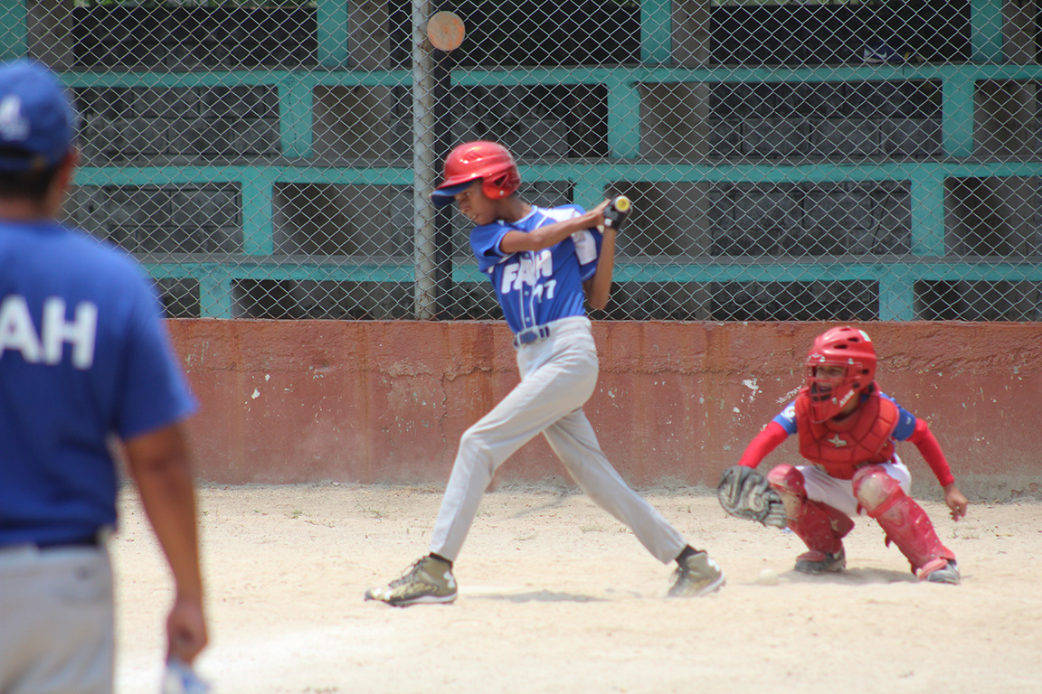 De no cambiar la situación del béisbol, la liga Roberto Valenzuela se desafiliará de la Fehba