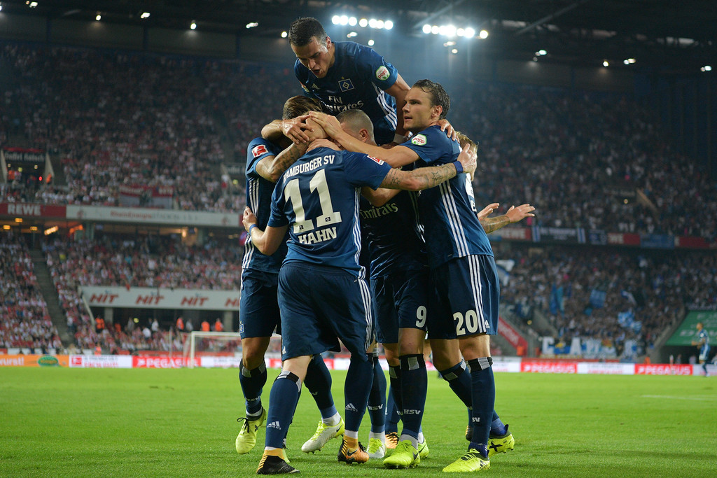 El Hamburgo gana 3-1 en la cancha del Colonia y es líder provisional