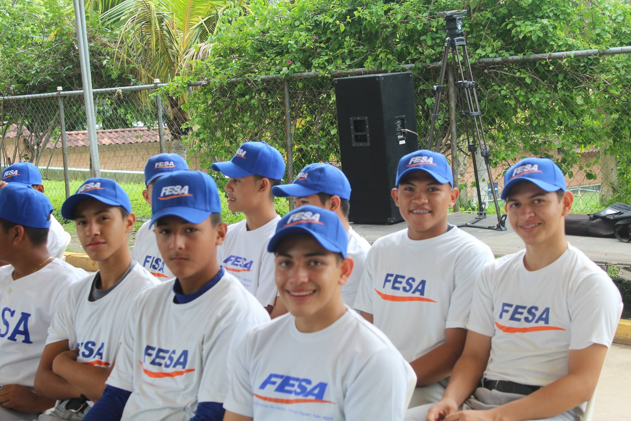 En contraste con Honduras, en El Salvador habrá fuerte inversión en el béisbol