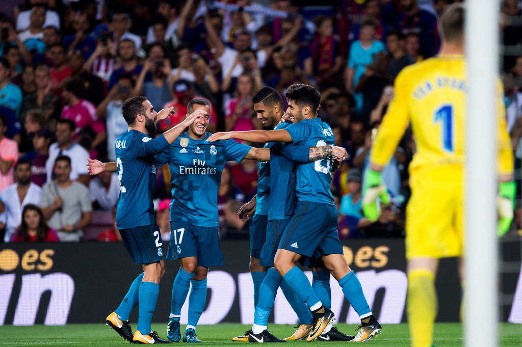 Golpe de autoridad del Real Madrid en el Camp Nou y acaricia la Supercopa