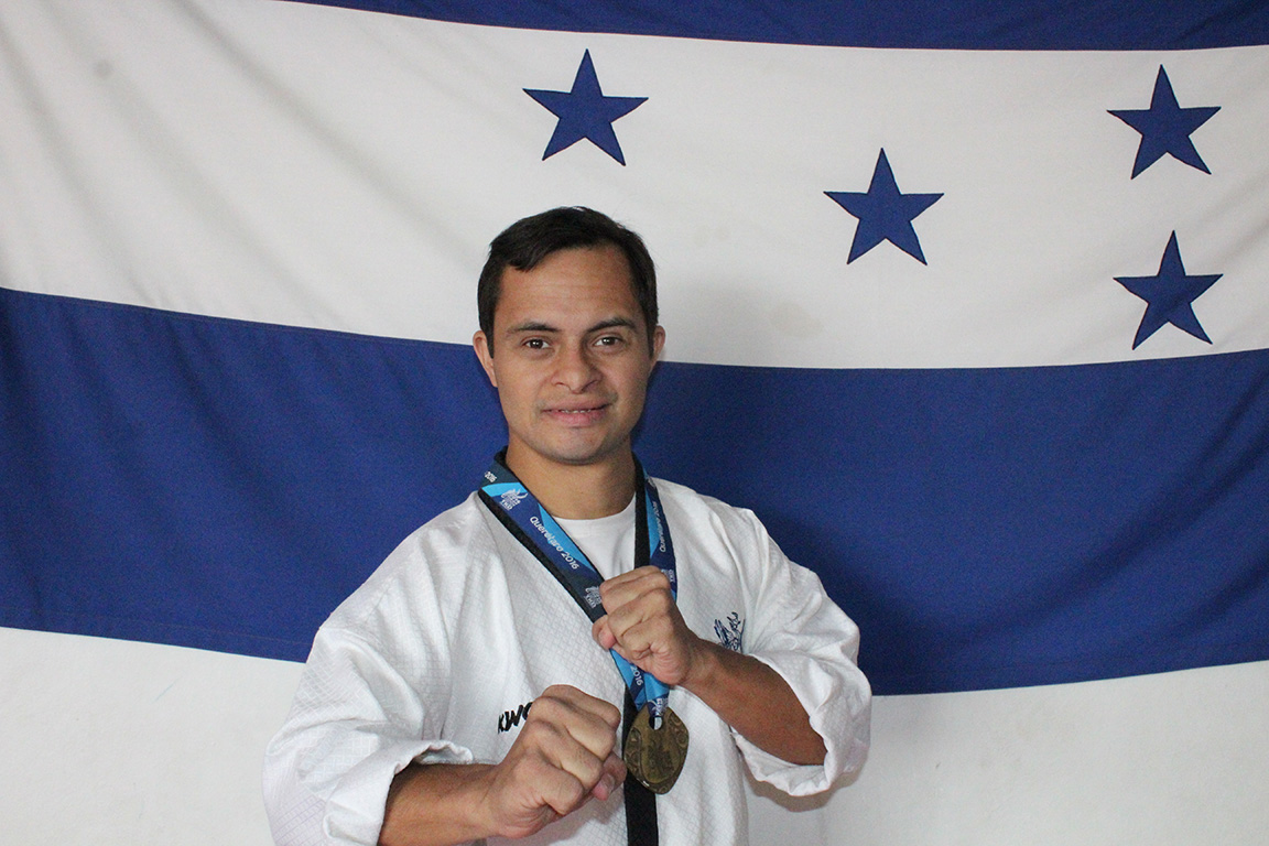 Guillermo Erazo Jr. encabezó exitosa delegación en Panamericanos de Taekwondo
