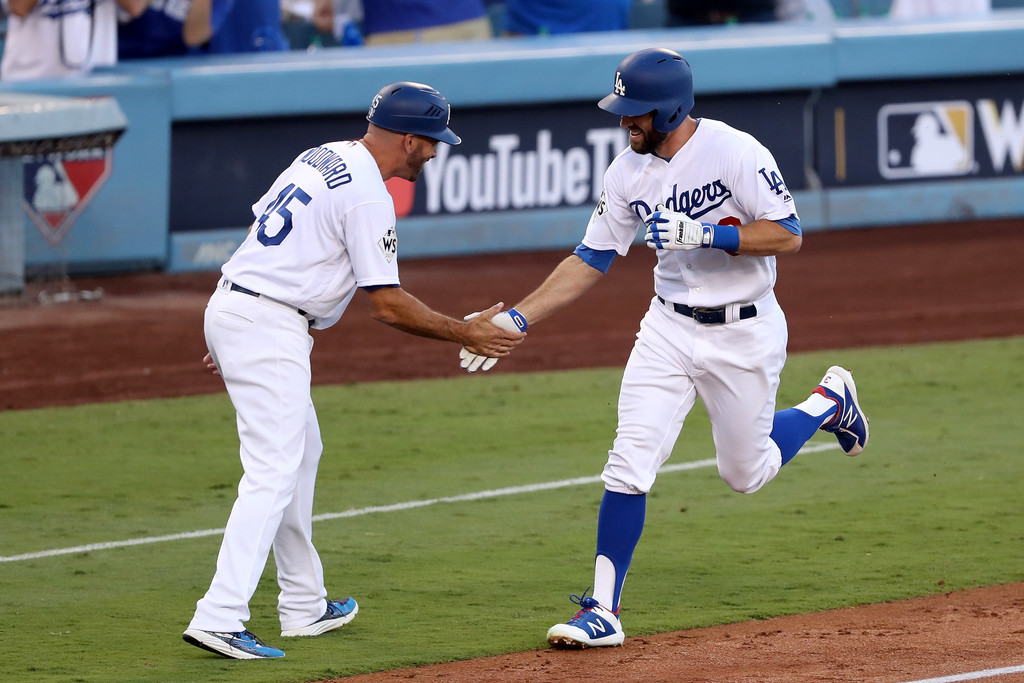 Dodgers pegan primero en Serie Mundial al vencer a los Astros