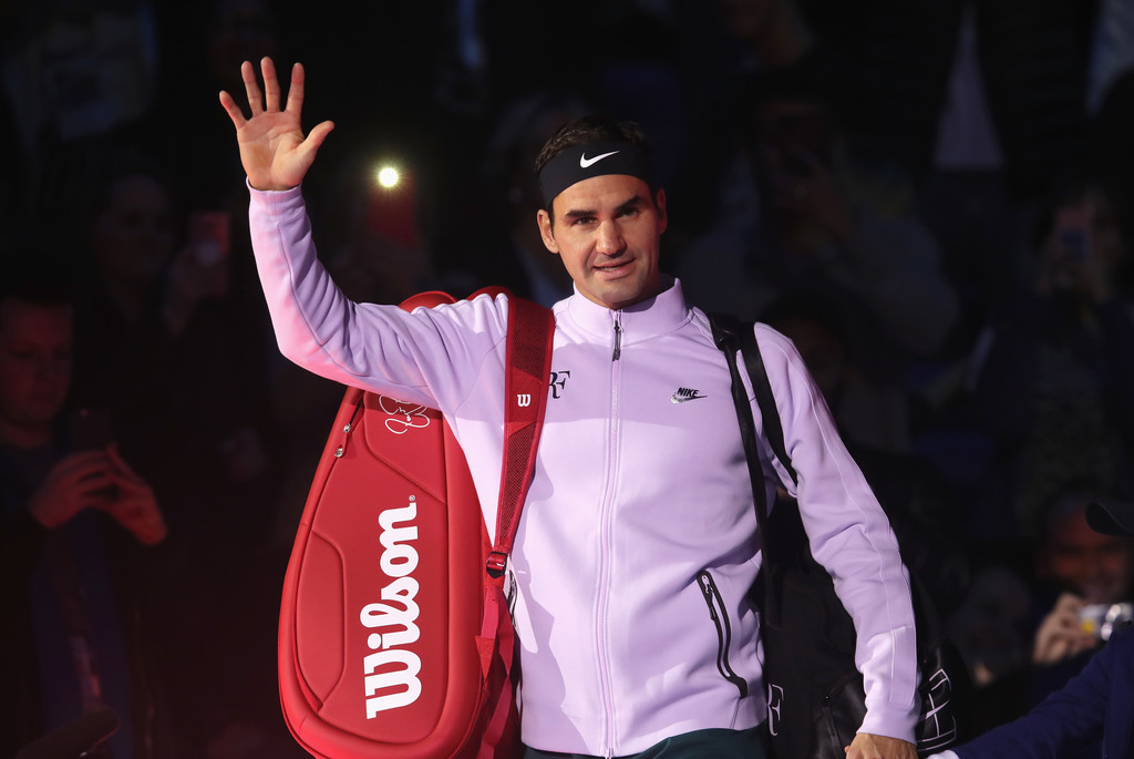 Federer vence a Cilic y termina la fase de grupos de Másters invicto