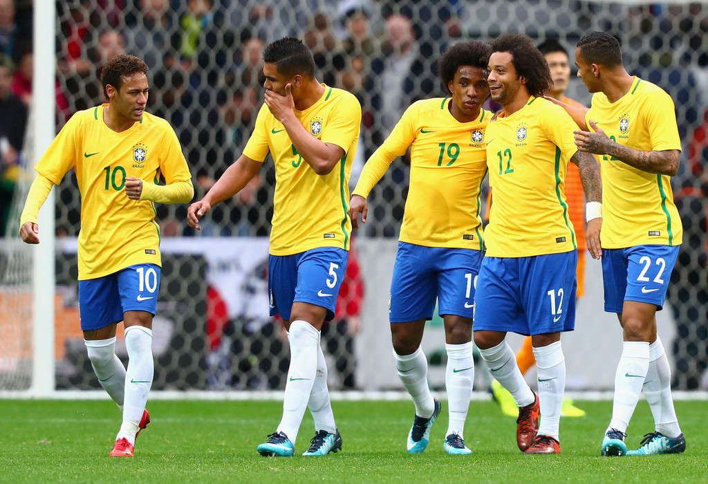 Brasil y Neymar se pasean ante un voluntarioso Japón