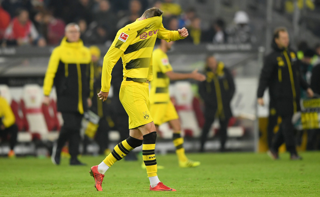 Borussia Dortmund cae ante el Eintracht y sigue en crisis