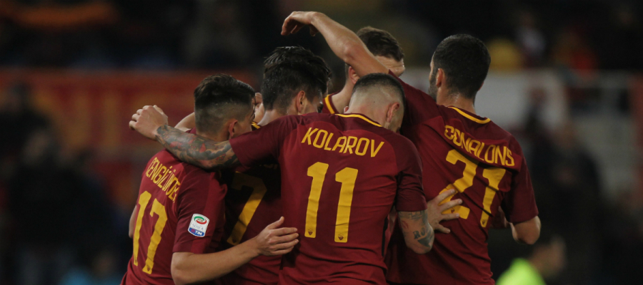 La Roma celebra un gol. Foto Getty