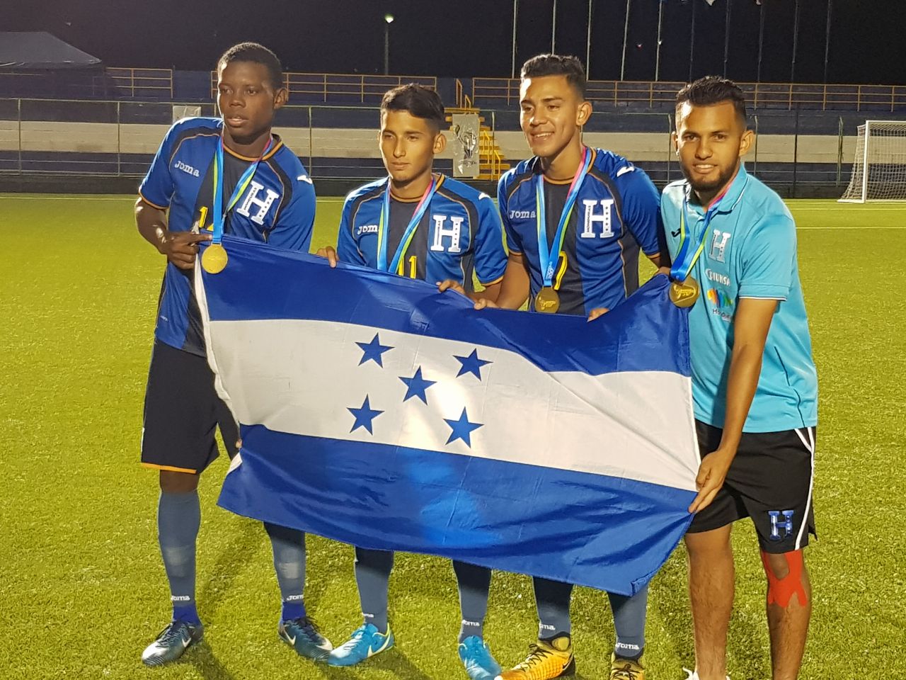 Honduras revalida su título de campeón centroamericano de fútbol