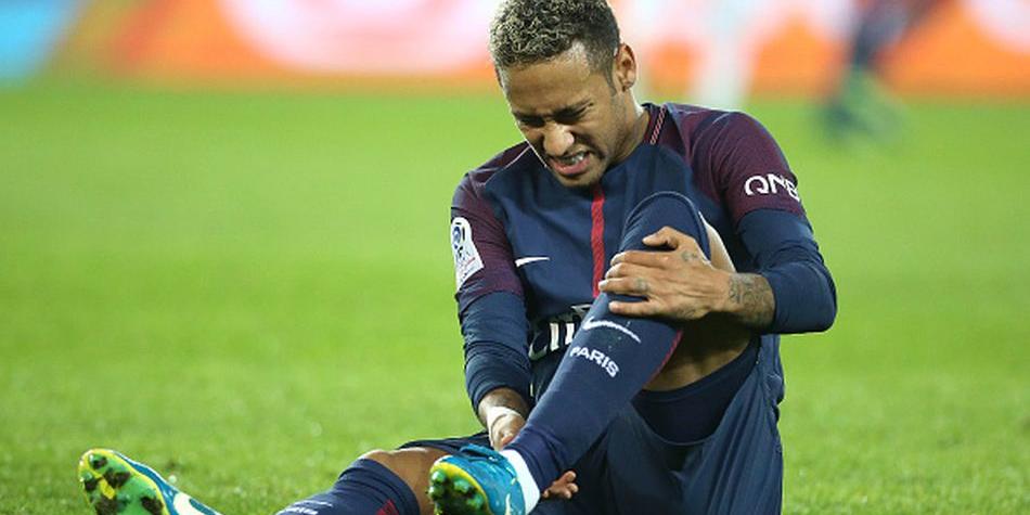 Del show a la realidad: la lesión de Neymar preocupa al PSG