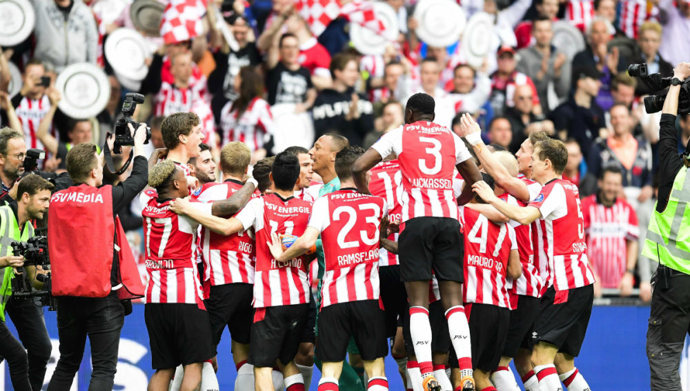 Oficial: PSV es el nuevo campeón de le Eredivisie goleando al Ajax