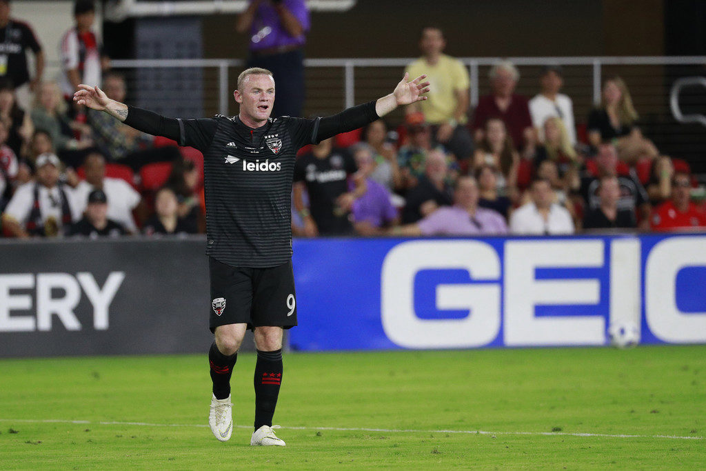 Inglés Wayne Rooney hace debut triunfal en la MLS