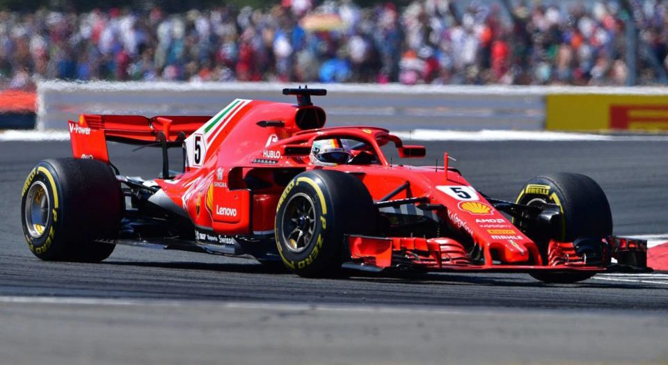 Sebastian Vettel vence a Lewis en su casa y se lleva el GP británico