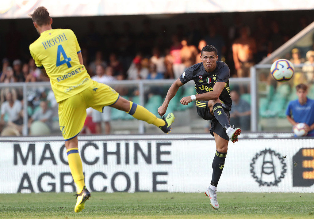 Debut de Cristiano con Juventus y triunfo agónico en apertura del 'Calcio'