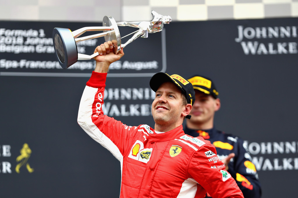 Vettel gana el GP de Bélgica por delante de Hamilton