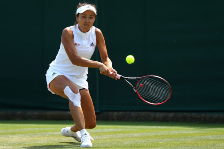 La tenista china Peng Shuai recibió un castigo de 6 meses en el circuito de la WTA. Foto Getty
