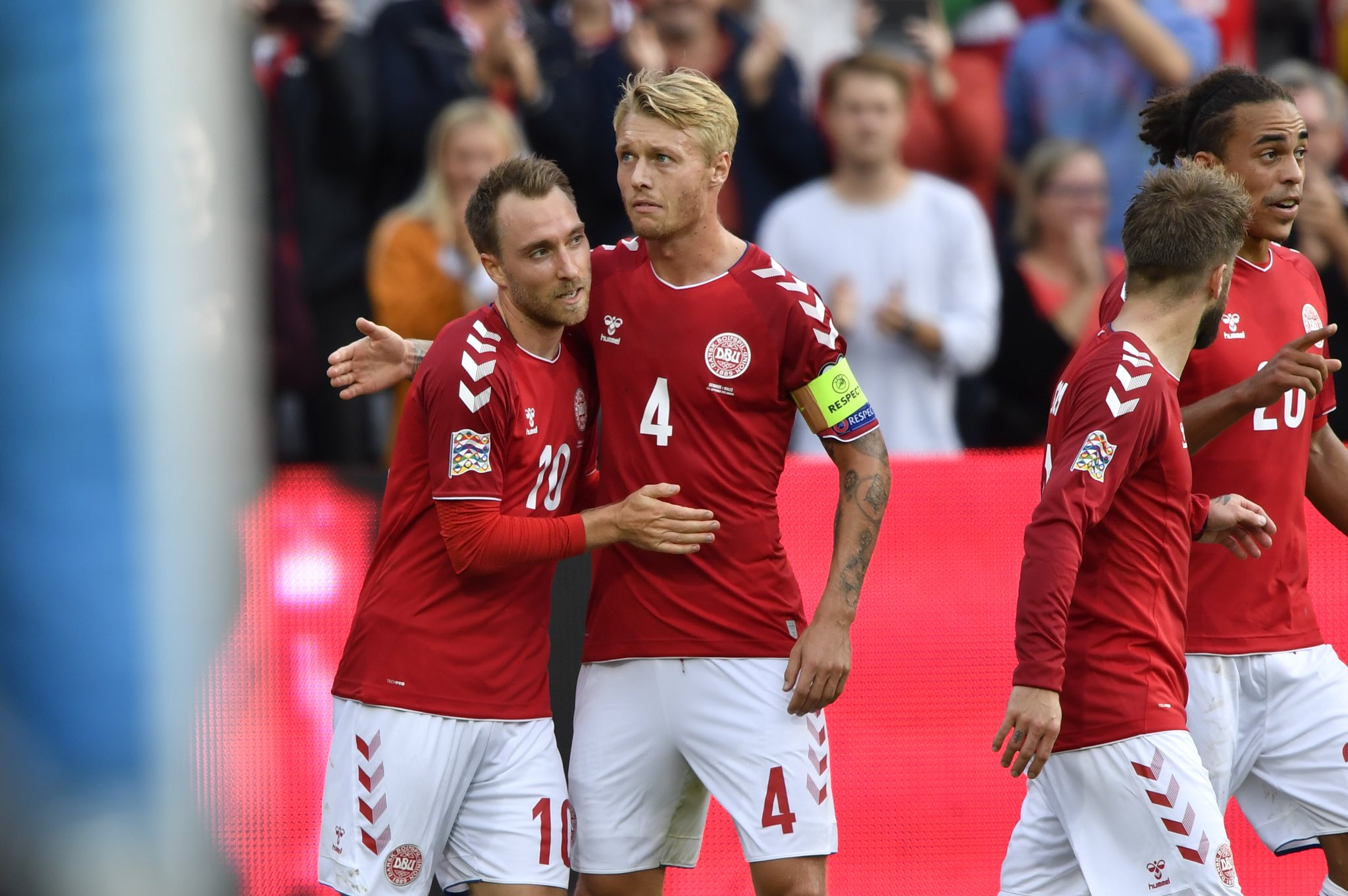 Dinamarca, ya completa, brilla frente a la Gales de Gareth Bale