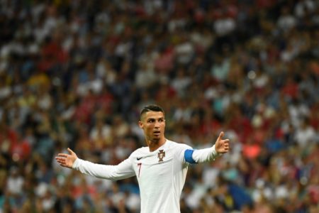 Cristiano Ronaldo no pudo jugar el partido por problemas. Foto AFP