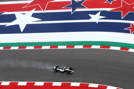 Hamilton domina ensayos libres del GP de EUA; Vettel penalizado